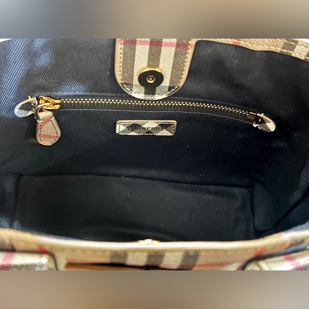 Burberry Daphne Vintage Check Tote Bag - Picture 5 of 11